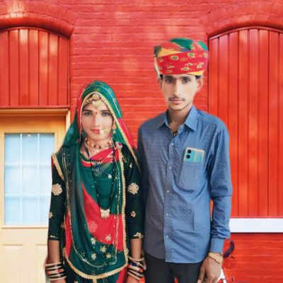 107912217966320354015 