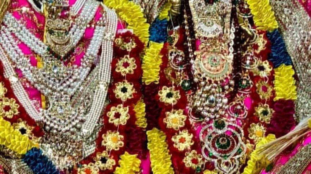 ⁣राधारानी जी के सुबह के दर्शन और आरती देखो