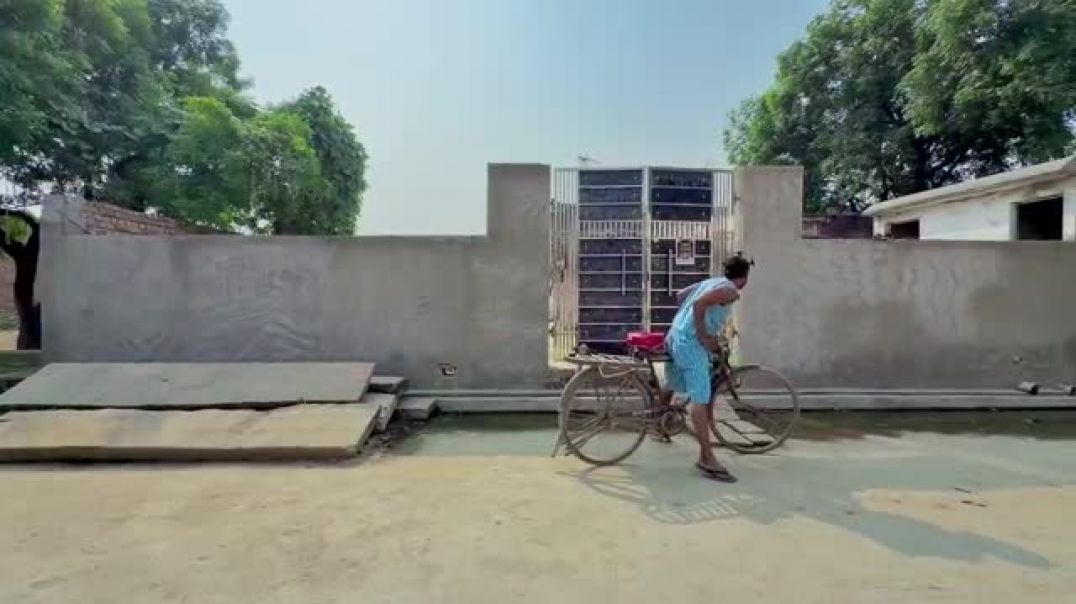 MIDDLE_CLASS_FAMILY_🥸___चुटिया_कॉमेडी_वीडियो_🤣🤣🤣🤣__Amar_kakua_comedy