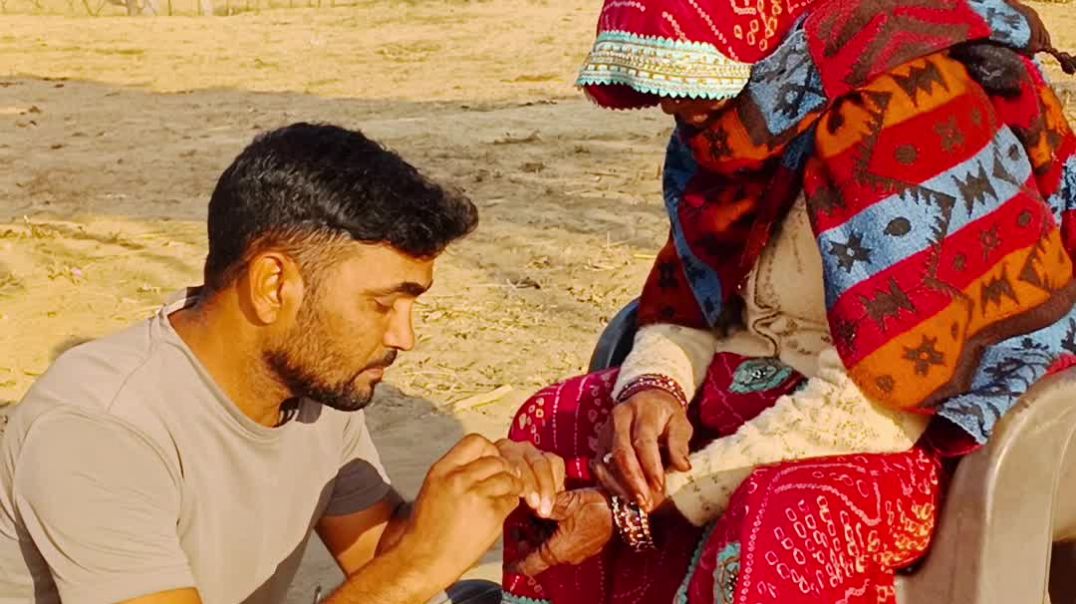 ⁣मां की सेवा