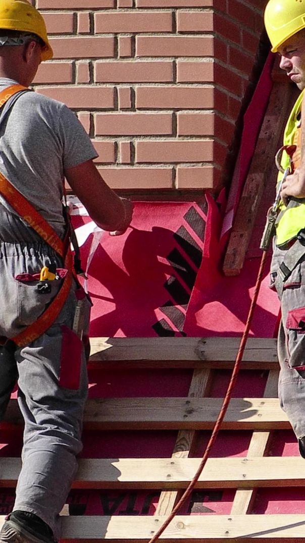 Ek ladka roj nasha karta tha ek din ...🙂