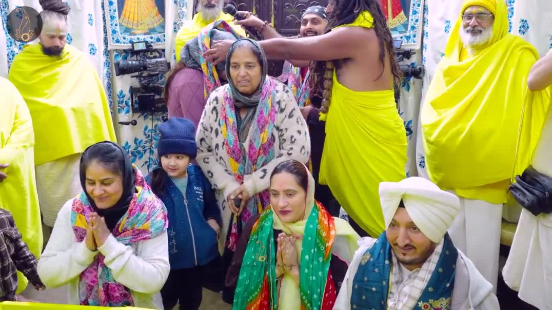 ⁣Punjabi singer Inderjit Nikku ने पूज्य महाराज जी को क्या सुनाया _ Bhajan Marg