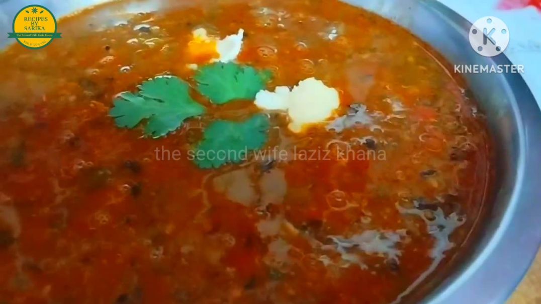 ⁣ऐसे बनाये छिलके वाली उड़द दाल और राजमा  घर पर, स्वाद दुगुना हो जायेगा