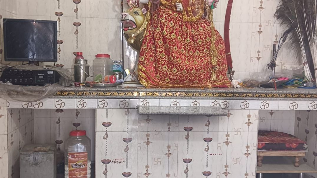 ⁣Mataji ke mandir ke niche Road ka ghumao 🙏