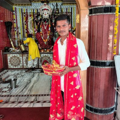 114786766211916558532 