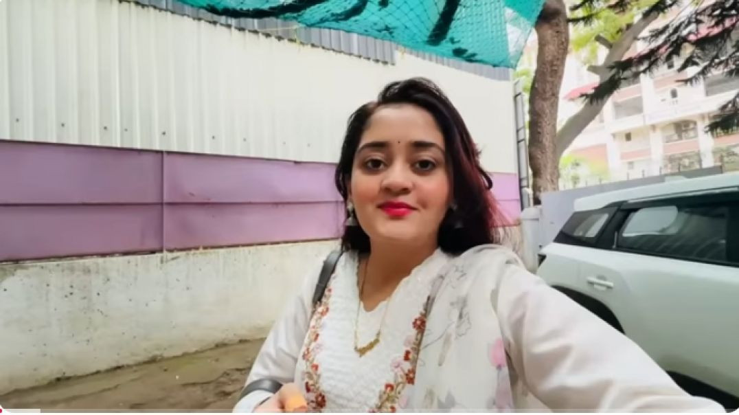 BTS_New_Team_k_sath_My_First_Professional_Reel_Shoot_In_Mumbai_Beach_