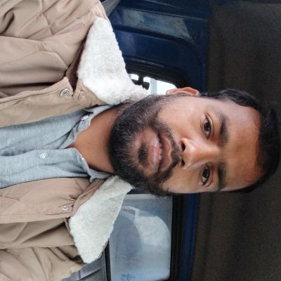 112296386349602555713 