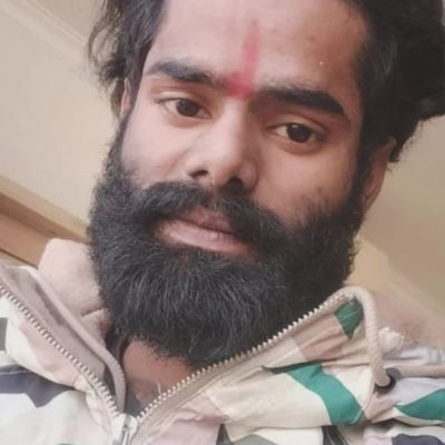 111907189016733818348 