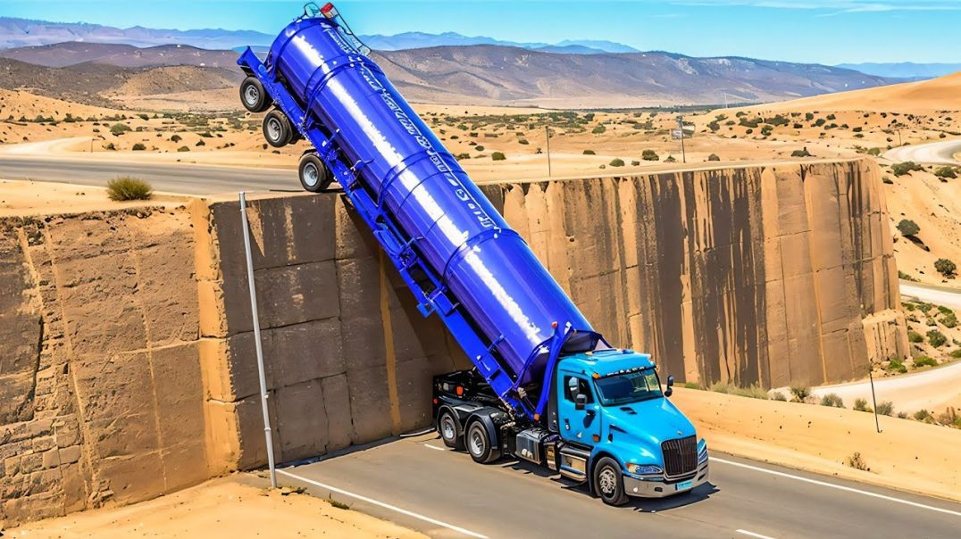 ⁣The Wildest Offroad Racing 3D - Test Driver Monster Truck Crash Beam Derby - Android GamePlay #2