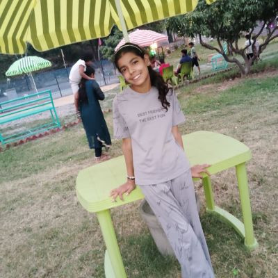 116585838229042876581 