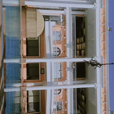 110791356848402474189 