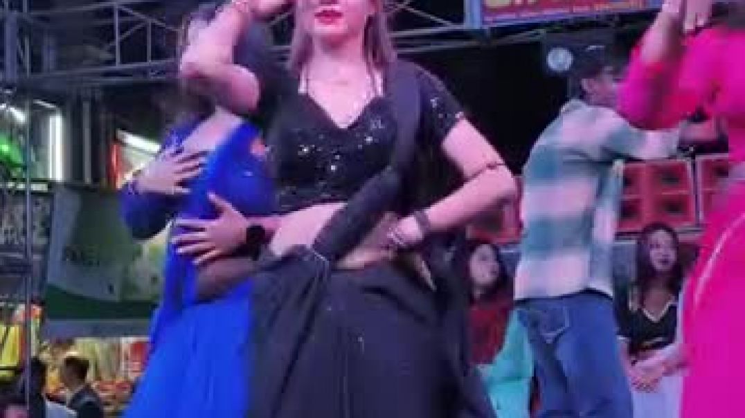 ⁣##bhojpuri camedi video aadhi rati me raja muvave lagni like and subscribe comment kare