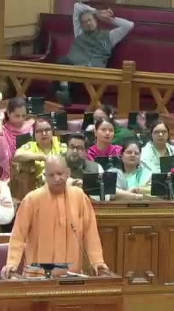 Yogi ने आज अविमुक्तेश्वरानंद की सारी हेकड़ी निकाल दी, शंकराचार्य तक पहुंच गई वीडियो🇮🇳🙏🙏🇮🇳