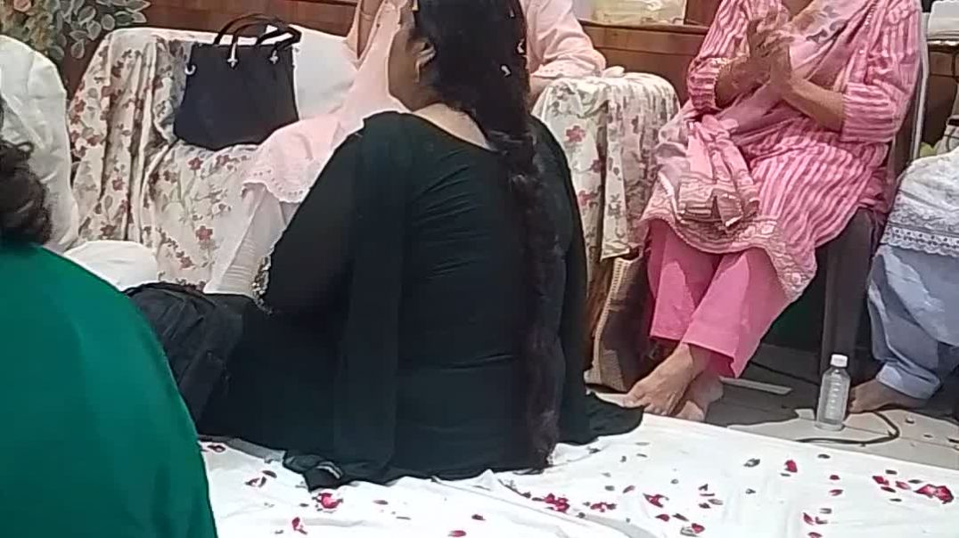 ⁣VID_thakur ji satsang radhe Krishna ji