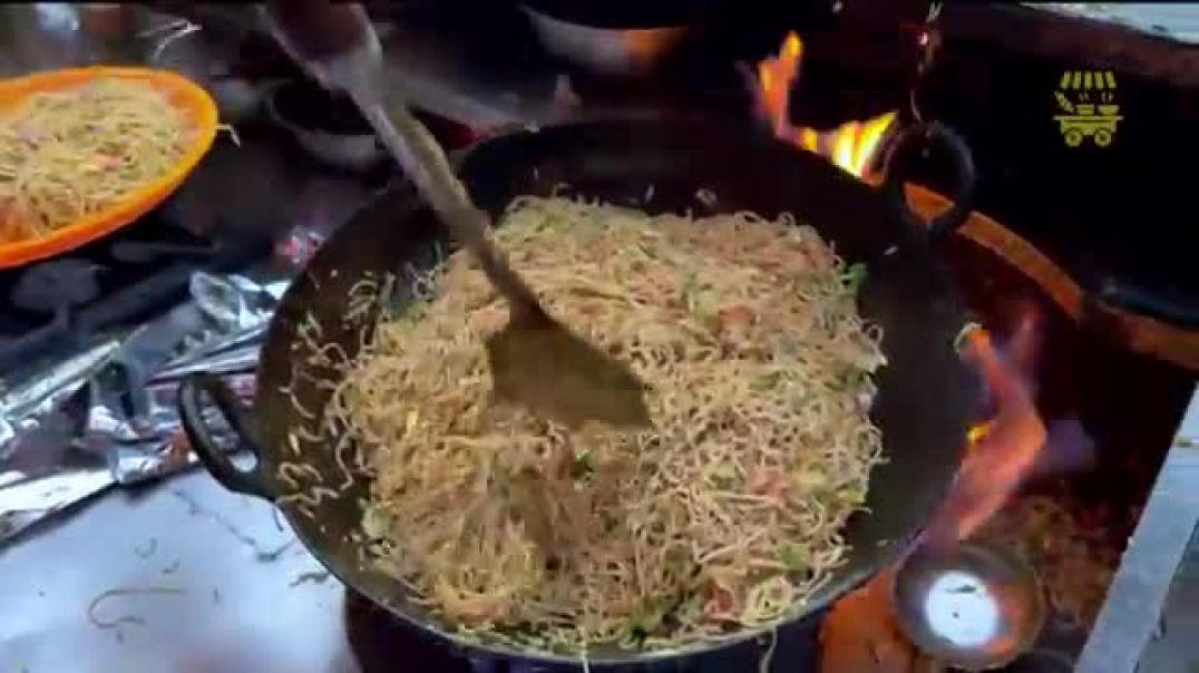 ⁣World’s_Craziest_Indian_Street_Fast_Food_🔥_Large_Scale_Fried_Rice,_Noodles___Chilli_Potato_Making(36