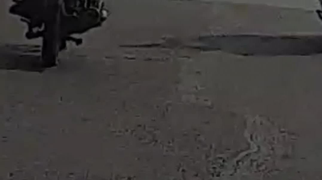 ⁣# रोड पर स्टंट बाजी पड़ती है जिंदगी पर भारी#🤣🤣#