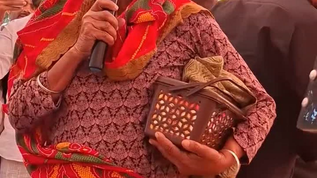 ⁣Facebook 1420967506257721(720P_HD)