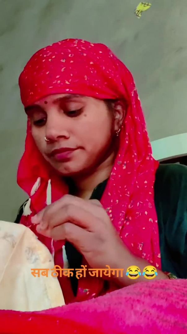 laxmi_kamlesh_001_482094065