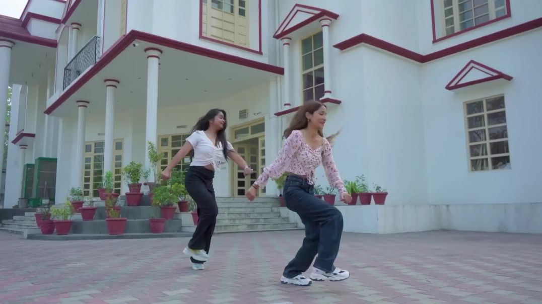 ⁣Chal Chaiya Chaiya Dance