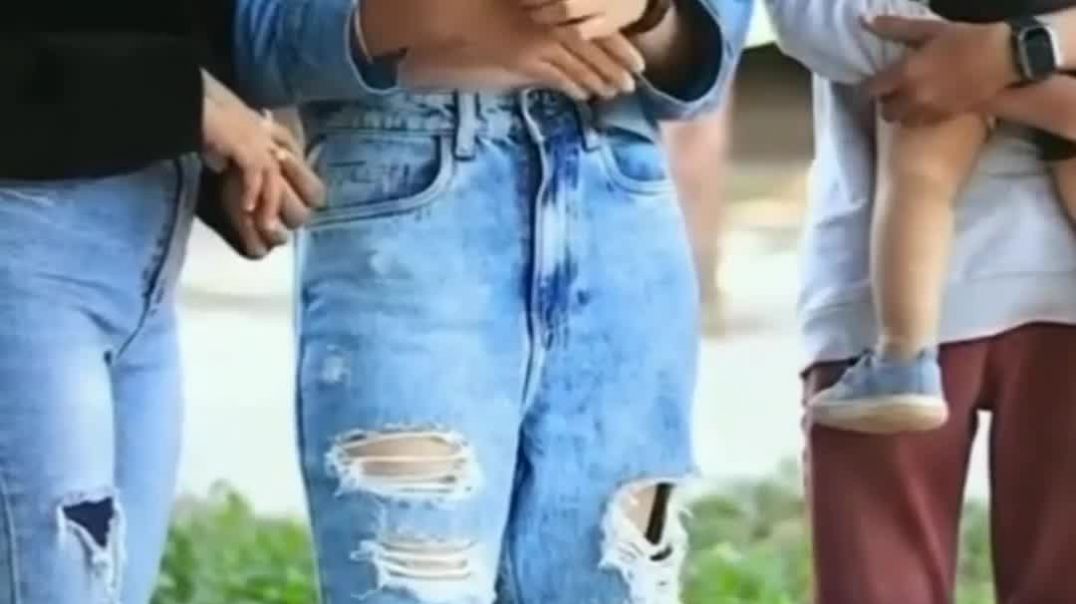 ⁣😂comedy video prank  video 😂