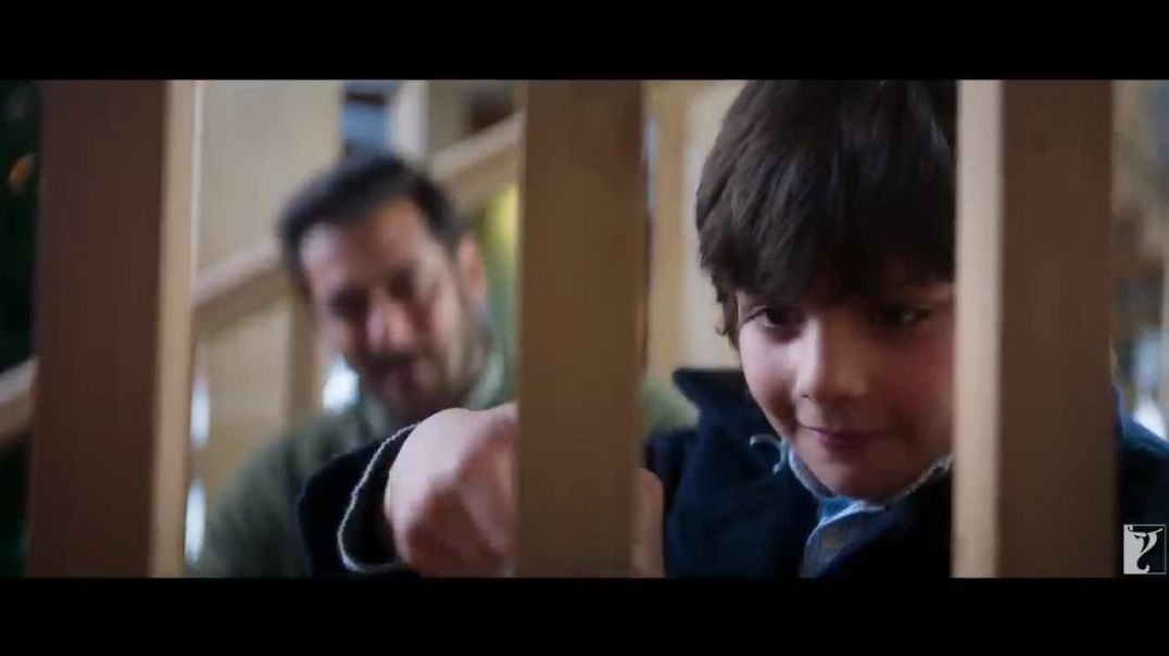 ⁣Dil_Diyan_Gallan_Full_Song___Tiger_Zinda_Hai___Salman_Khan,_Katrina_Kaif,_Atif_Aslam,_Vishal-Shekhar