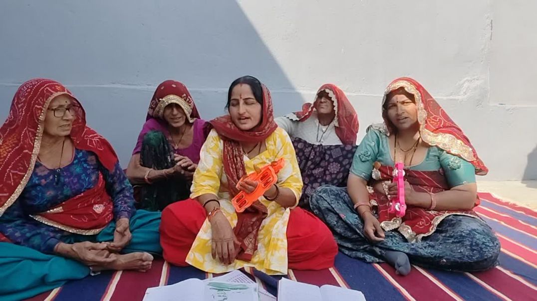 ⁣माताजी की चुंदड़ में तो लेर !