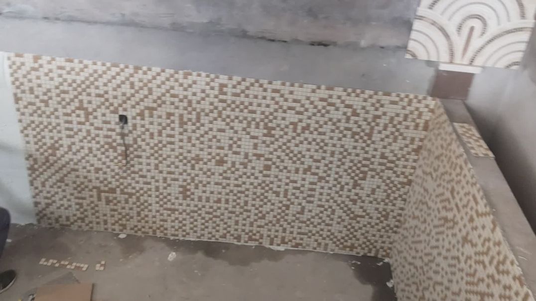 ग्लास मैजिक स्विमिंग पूल