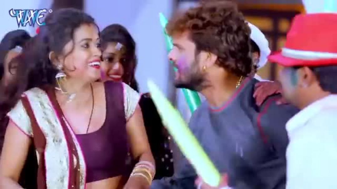 ⁣हाथ_डाल_दिहि_झुलवा_में_-_खेसारी_लाल_ने_डिम्पल_सिंह_को_होली_में_किया_पानी_पानी(360p)