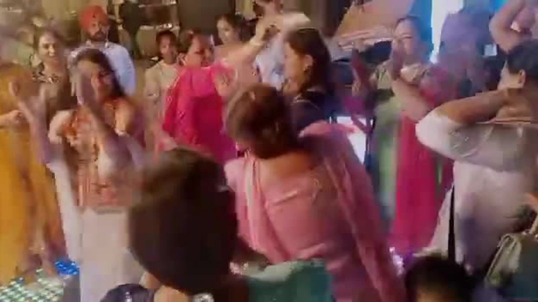 ⁣VID-MARRIGE lady's sangeet