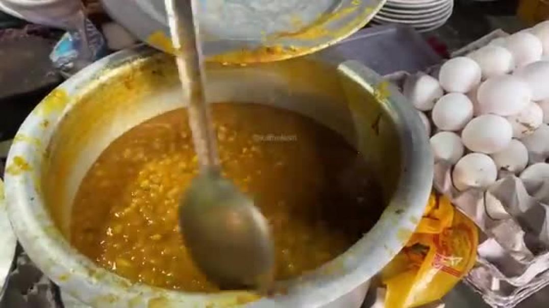 ⁣Best_Early_Morning_Breakfast_Place_In_Kolkata_।_Cheapest_Breakfast_।_Indian_Street_Food(360p)