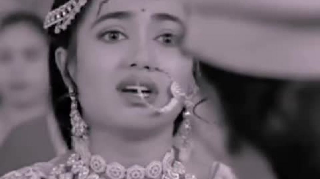 ⁣Radha mohan love story