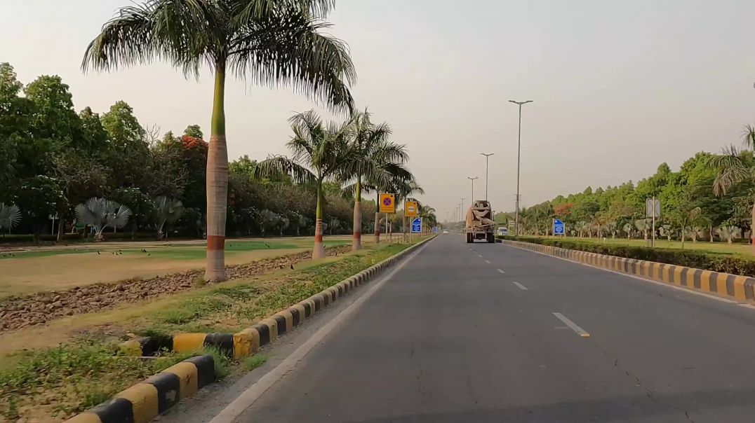 ⁣Delhi Chanakyapuri: India’s Power Walk (4K) 🇮🇳