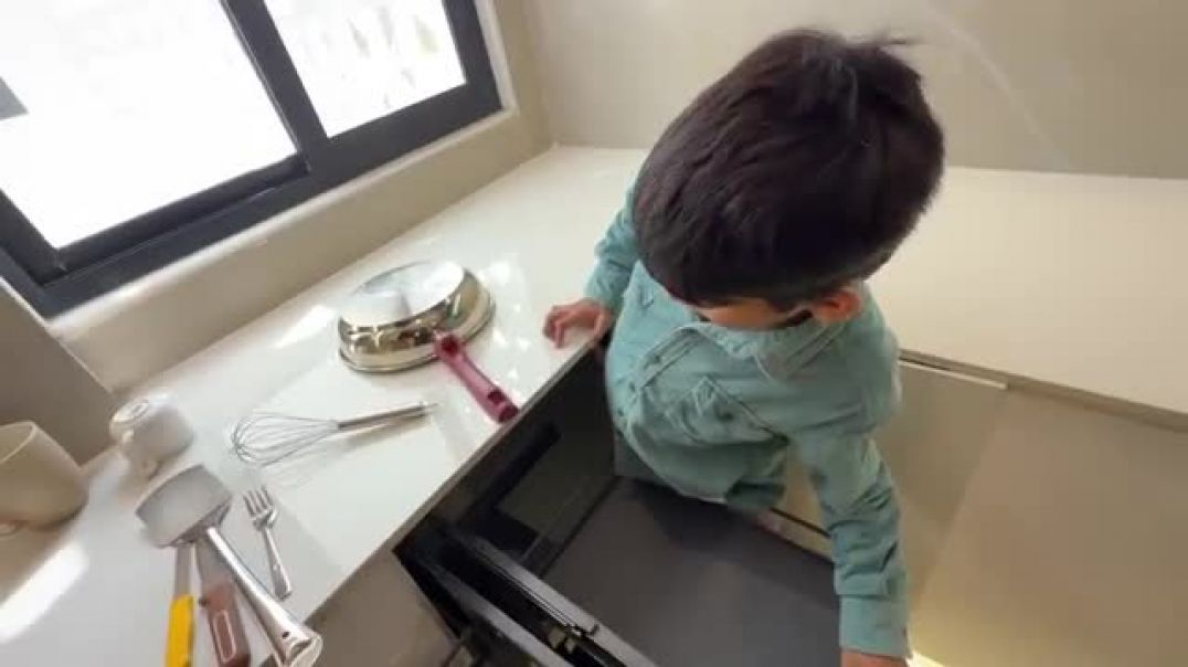 ⁣Piyush_K_Saree_Perfume_Chuupa_Diye_😅(360p)