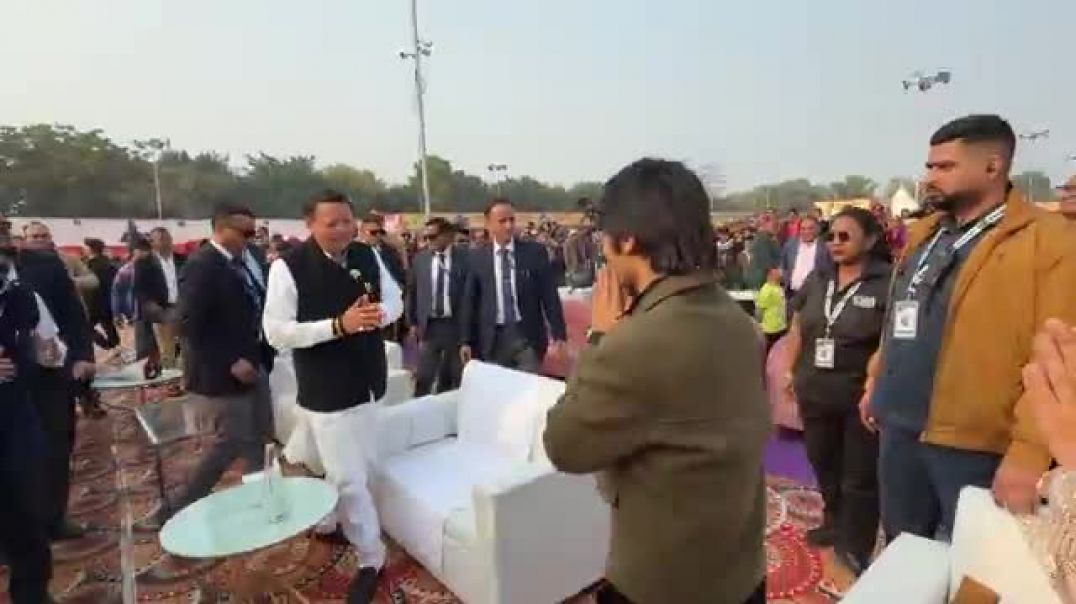 ⁣Ye_Kya_Mil_Gaya_Aaj_😍_Rona_Aagya_Sabk😧360p)