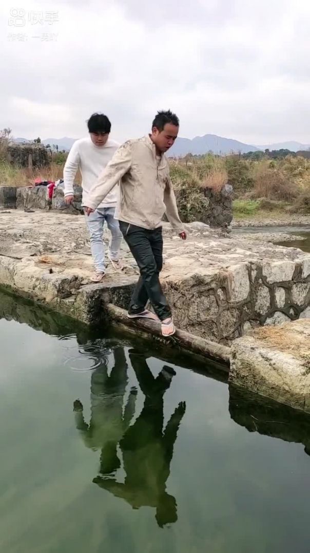 c04f1522e810a0a0ccd2bf85e59419b9