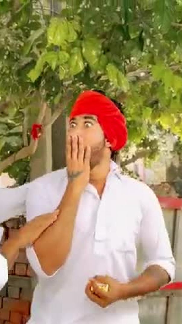 સોનાના_બિસ્કીટનો_અજબ_મોહ