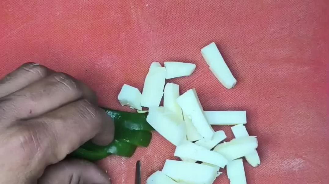 ⁣पनीर टिक्का + पिज्जा = मेरा नया फेवरेट! ❤️"