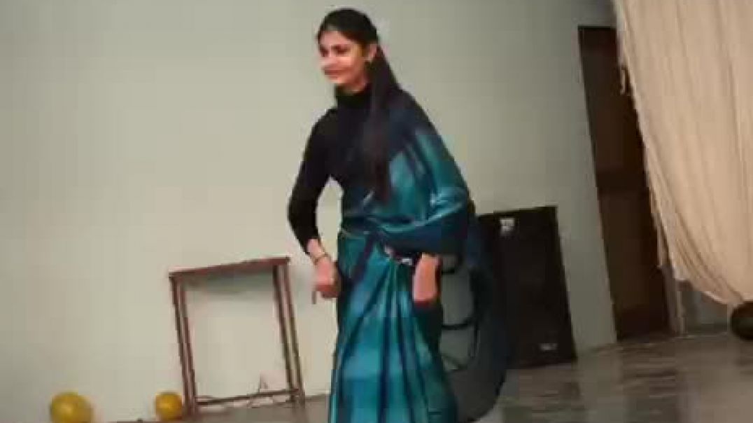 ⁣Farewell party dance 🪩🪩