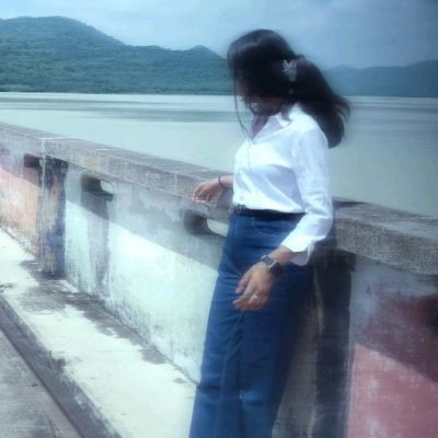 101877856499188702804