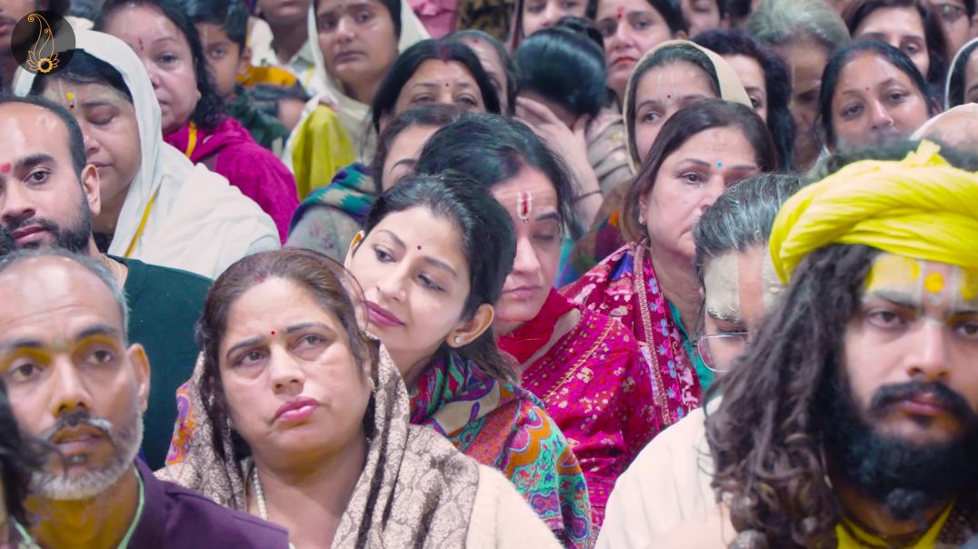 ⁣पूज्य भाईजी महाराज के चरण छूते ही राधा बाबा की मनः