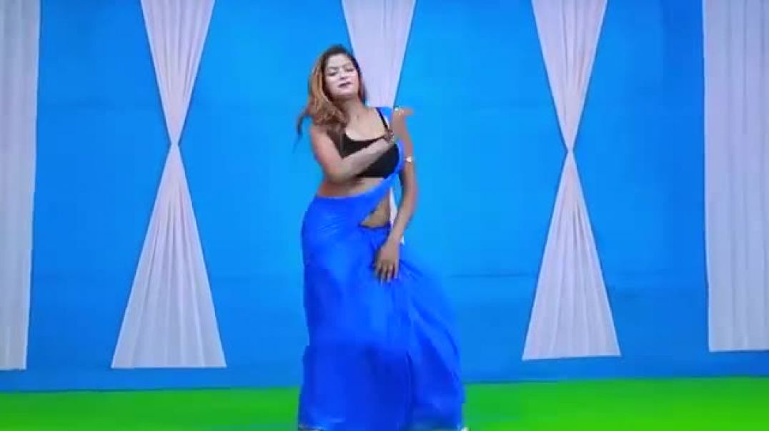 ⁣Odhani Odh Ke Nachu Song Dance