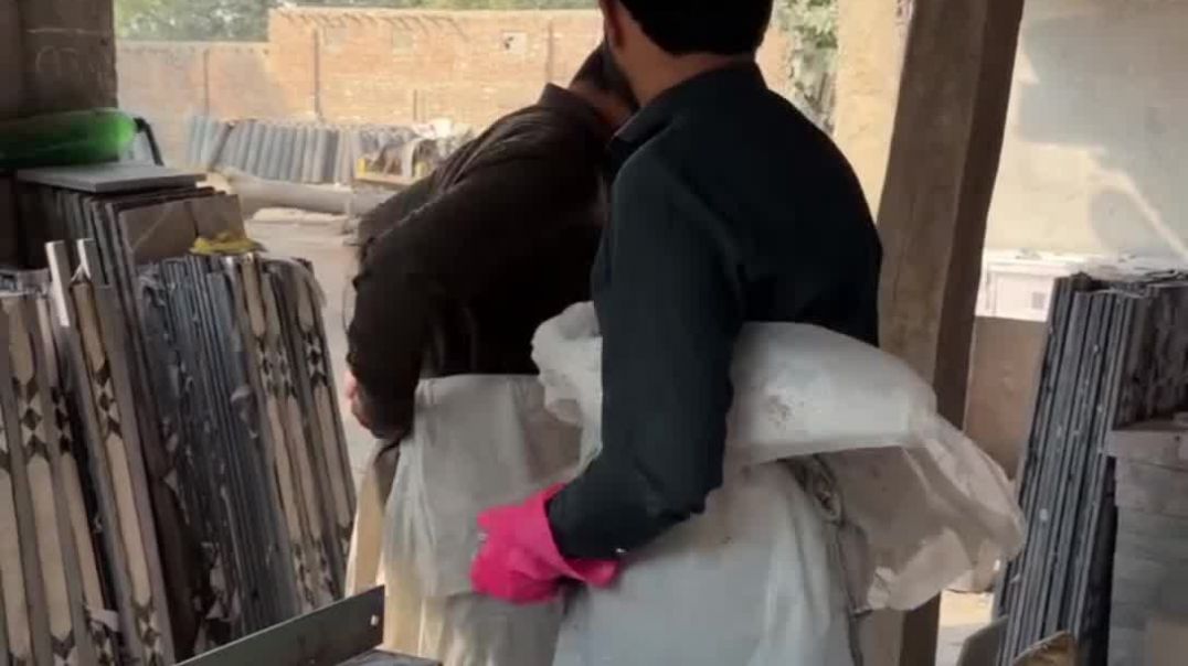 ⁣Tiles Torne K Bad Kiya Howa ❌😱