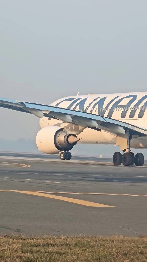 Dard_Dil_Ke_💔_😢_‪#flightshorts_#delhiairport_#hindisong_