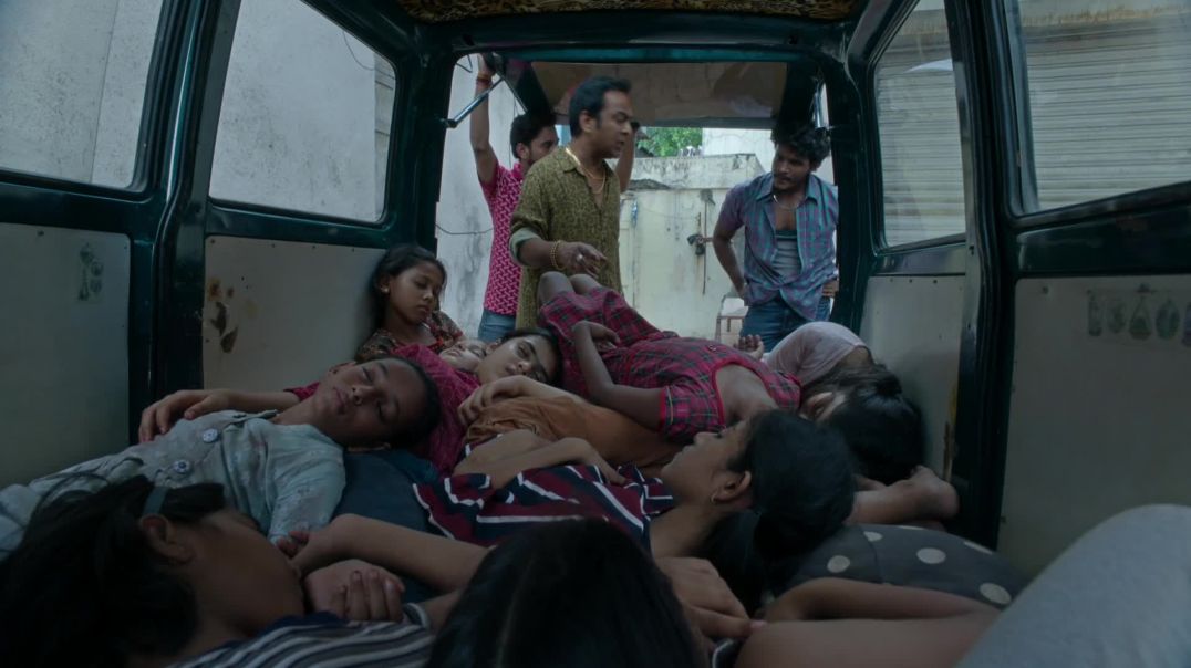 नाबालिग लड़कियो की हो रहीं हैं तस्करी(dalal web series)part no 1