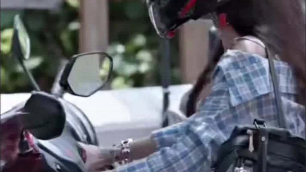 ⁣Pahchan Kisi aur ki part 1