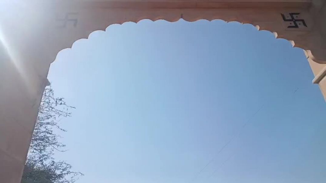 ⁣Subscribe to my channel 😺