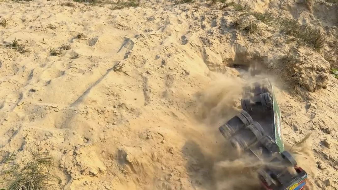 ⁣Tekatar toli cartoon video 🚜.. @cartoon