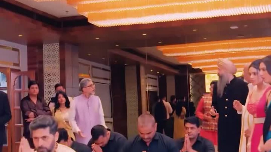 ⁣✅Free Trial✅_Agnipath- _साधारण दिखने वाला यह आदमी असल में ताकत का तूफ़ान (M