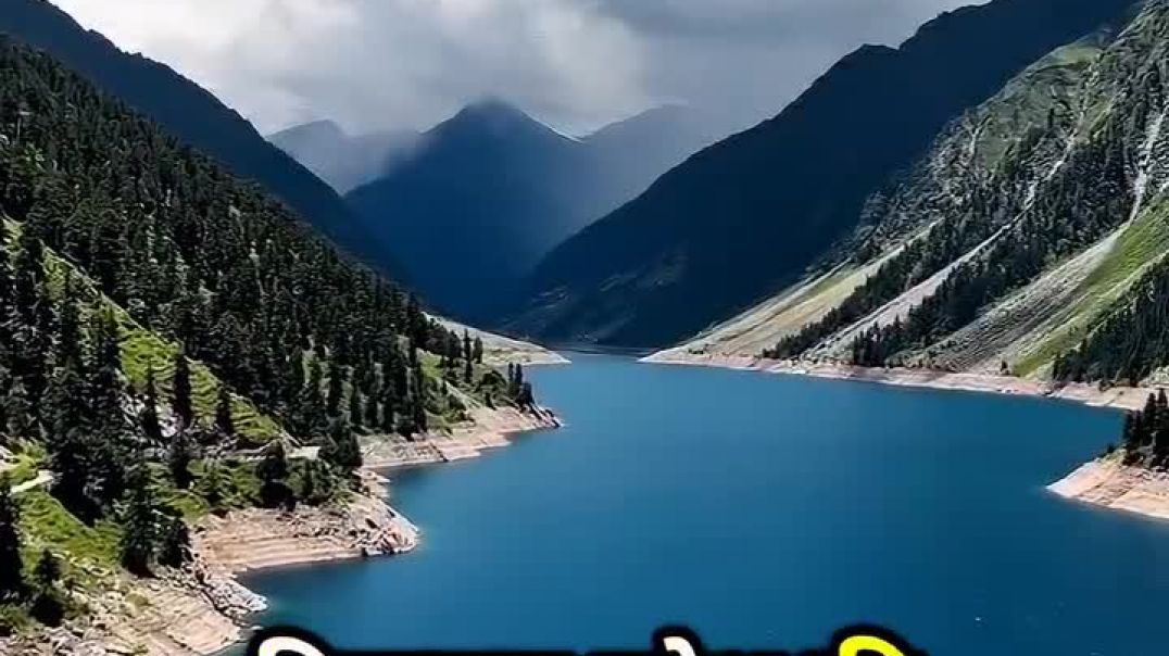 ⁣8 महीने पानी में डूबा रहता है ये शिव म