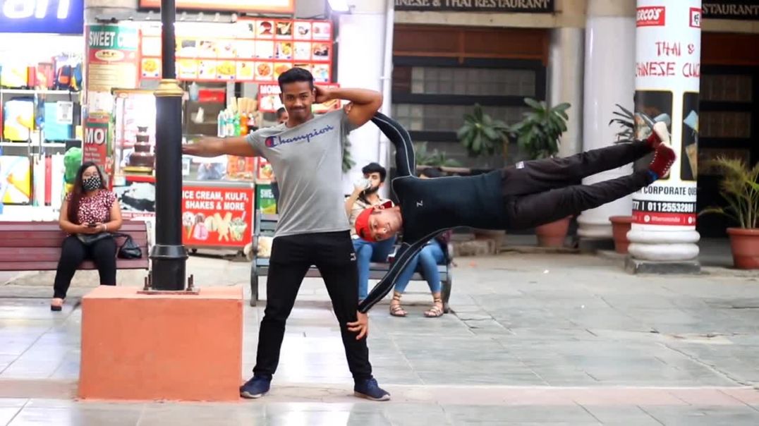 ⁣Calisthenics Public reaction video gymnastics